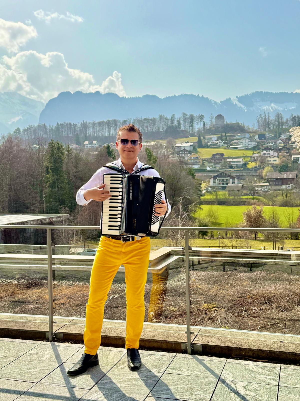 Akkordeonist Schweiz 07