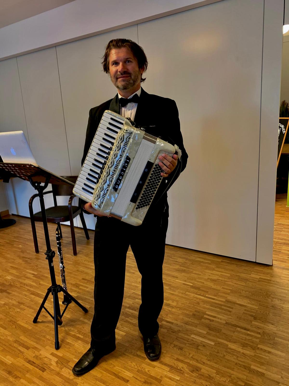 Akkordeonist Schweiz 09