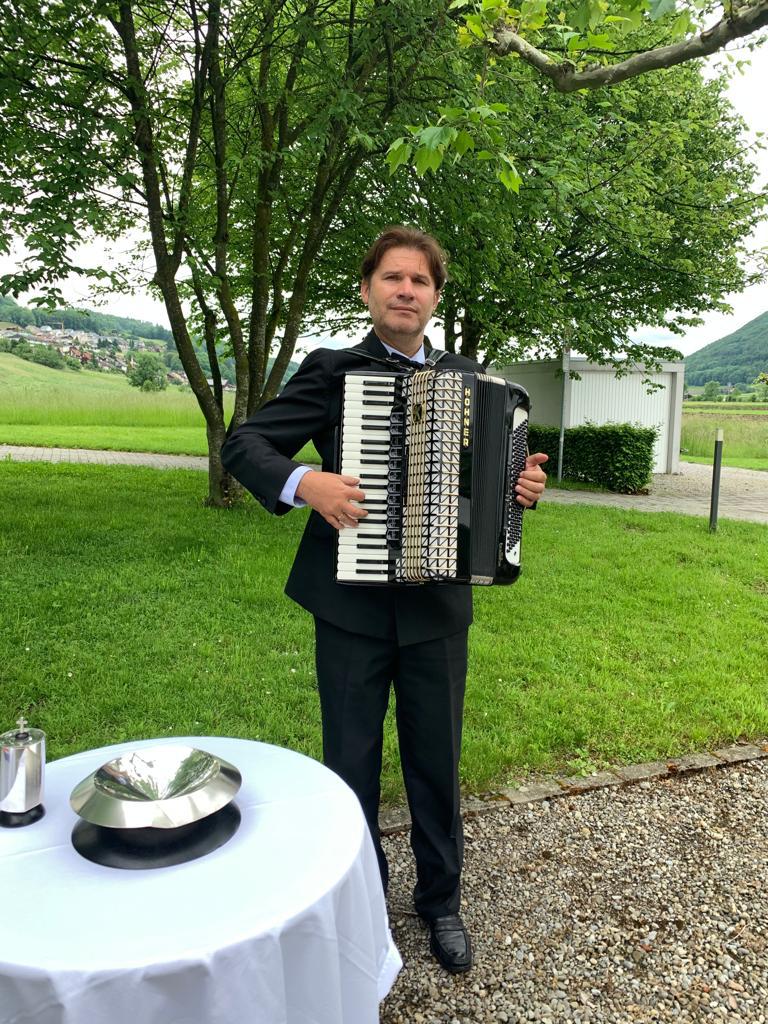 Akkordeonist Schweiz 10