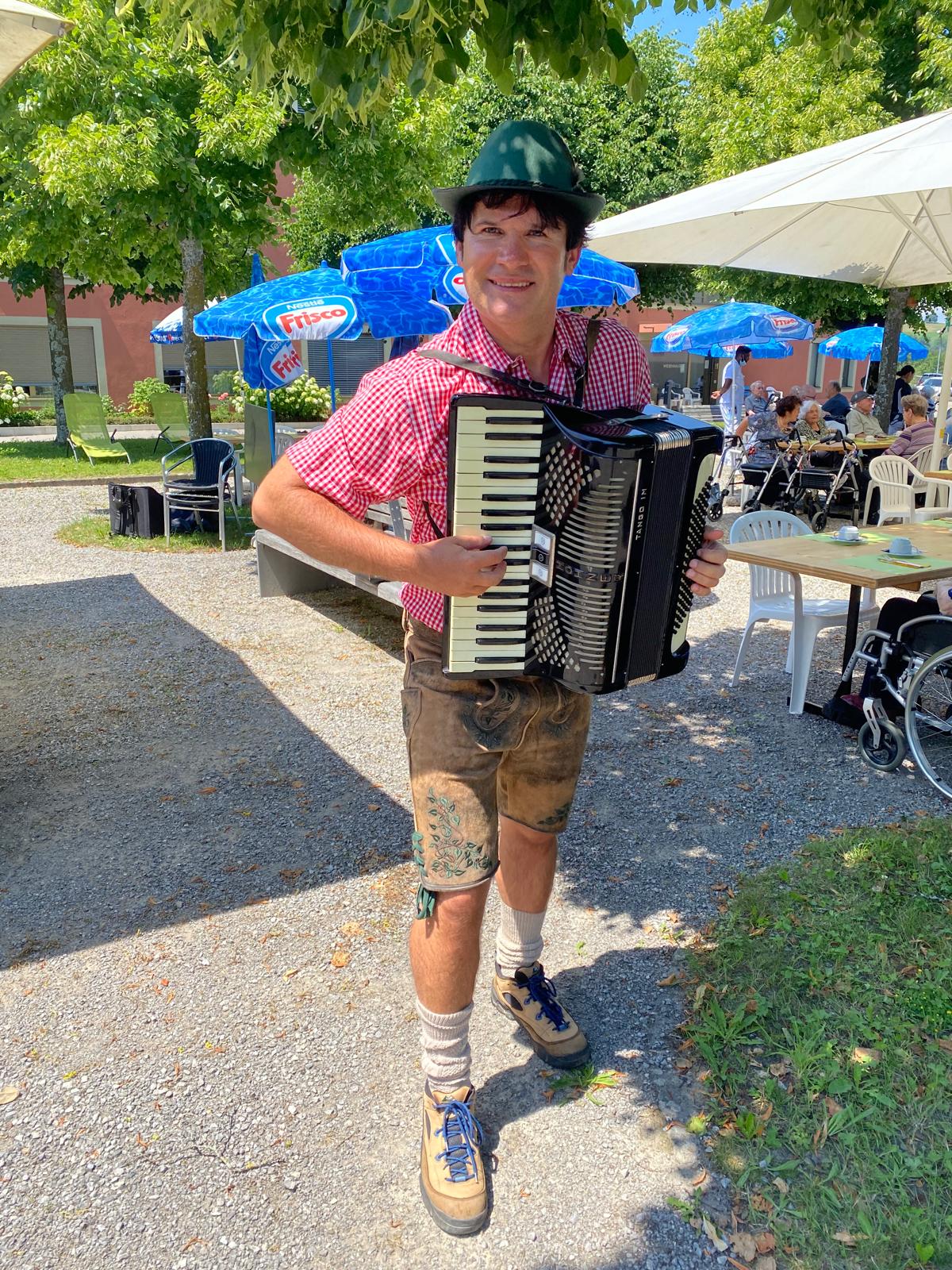 Akkordeonist Schweiz 12